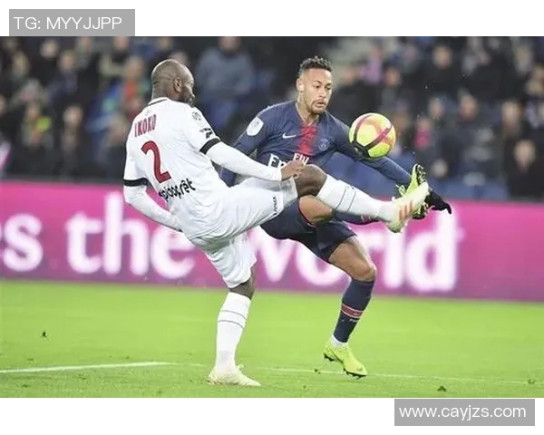 尼奥特主场迎战甘冈双方争夺关键积分展开激烈对决 尼奥特主场迎战甘冈双方争夺关键积分展开激烈对决