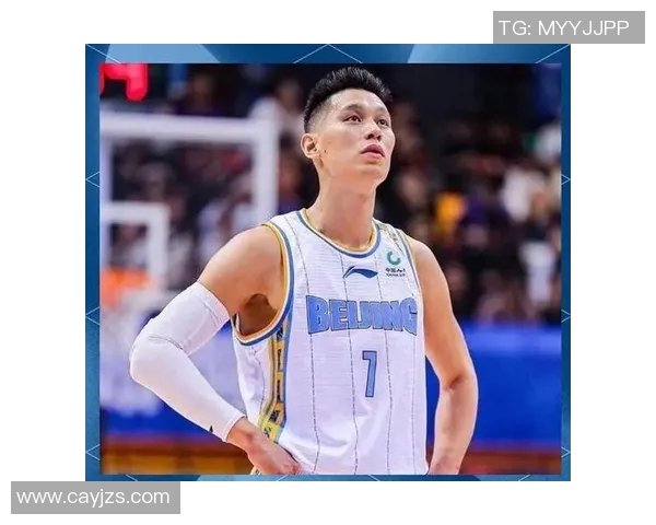 林书豪在对阵雷霆的精彩表现与关键时刻回顾分析 林书豪在对阵雷霆的精彩表现与关键时刻回顾分析