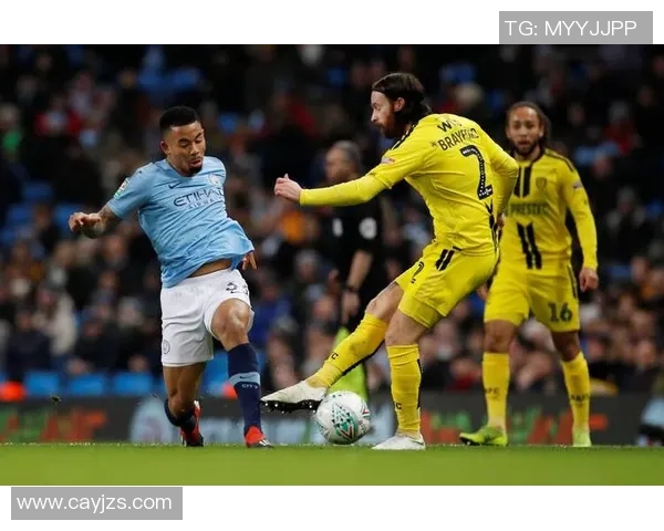 吉灵汉姆与伯顿的激烈对决揭示了英甲联赛的竞争魅力与球队实力较量