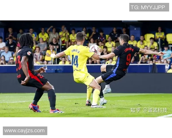 比利亚与莱加内的激烈对决展现西甲球队的实力与魅力 比利亚与莱加内的激烈对决展现西甲球队的实力与魅力