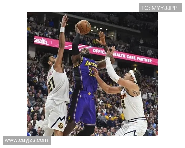 湖人掘金激战回顾精彩瞬间分析与赛后亮点总结 湖人掘金激战回顾精彩瞬间分析与赛后亮点总结