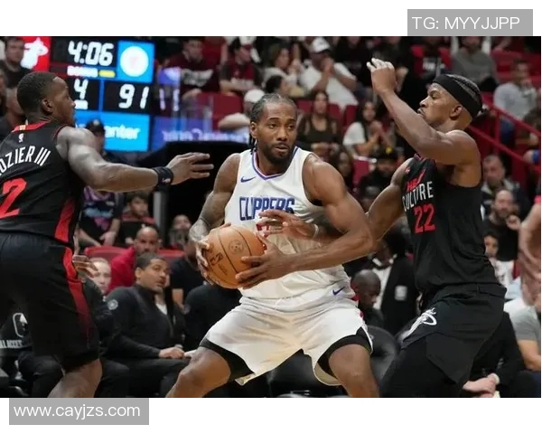 2018季前赛湖人与快船的精彩对决回顾与分析