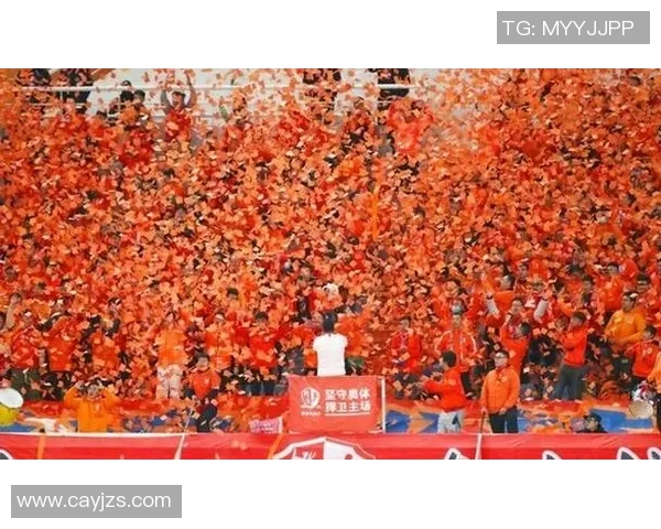 天津天海迎战山东鲁能泰山争夺中超联赛关键三分之战