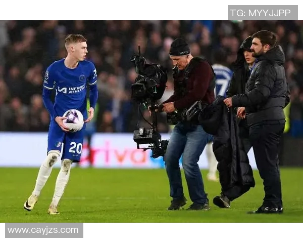 萨卡在球场上的闪耀表现与未来发展潜力分析