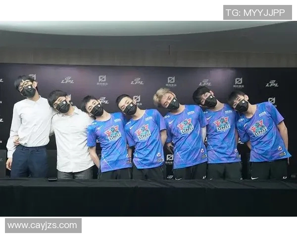 赛后分析：LNG与IG对抗中的战术意识与团队配合探讨